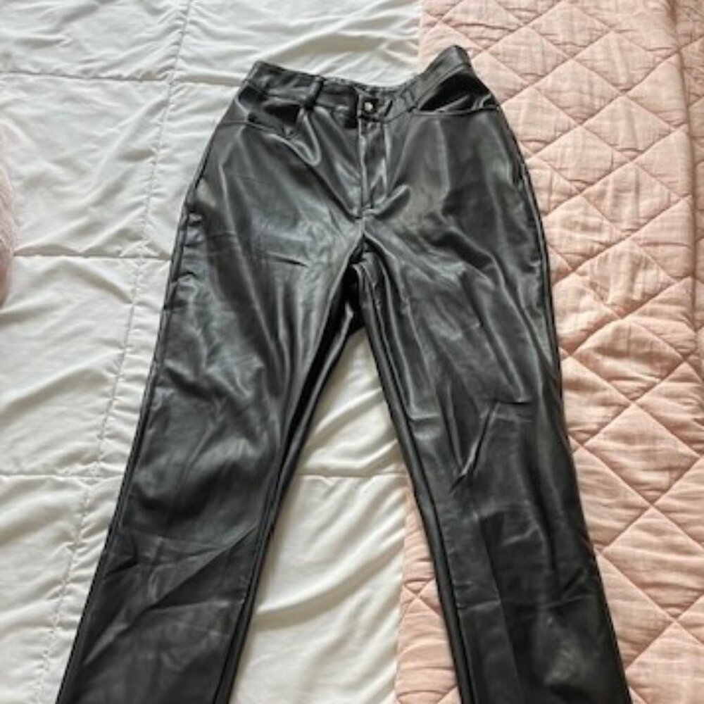 Missguided black faux leather skinny stretch pants, size 8, new
